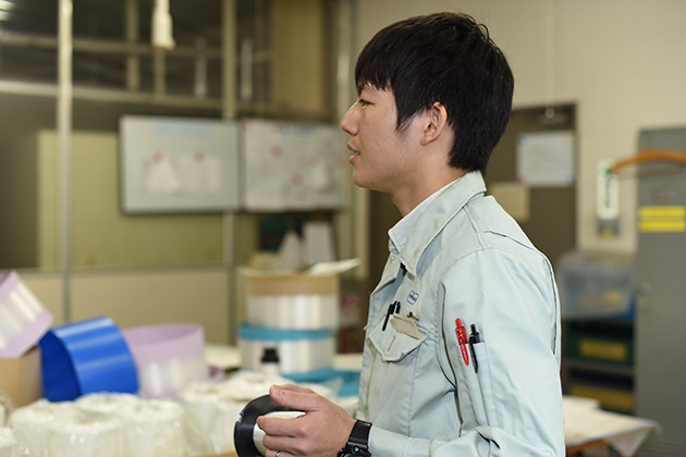 Q.2現在の仕事内容は何ですか？